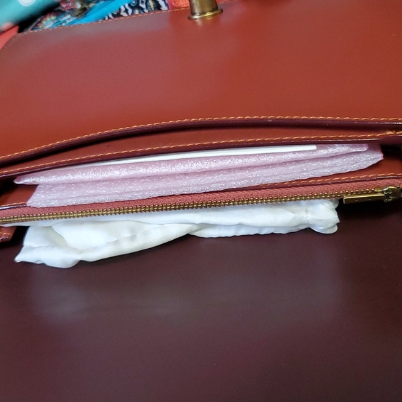 Sold Coach x Keith Haring crossbody - Picture 4 of 9